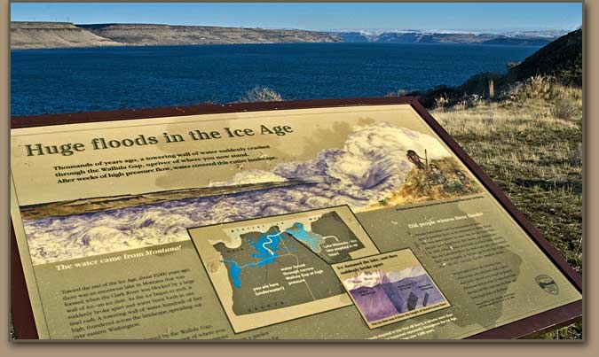 Lake Wallula Ice Age Floods interpretive display.
