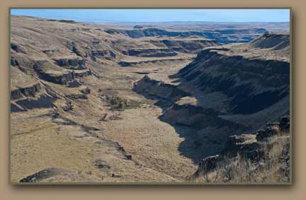 Ice age flood channel, eastern Washington.