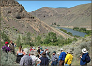 Nick Zentner describes Yakima Canyon Geology